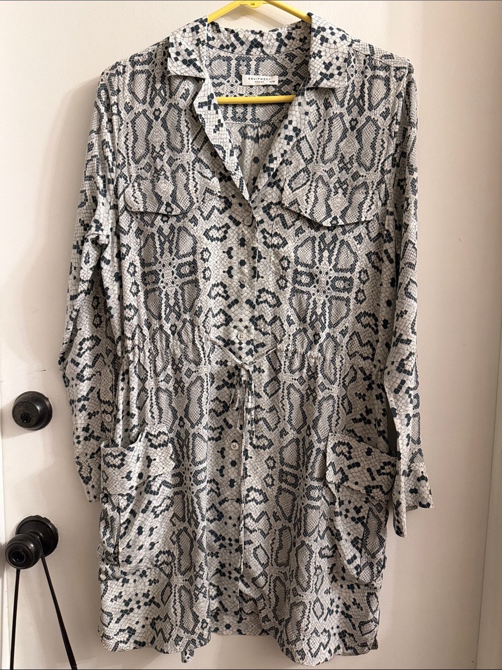 Equipment Femme silk snake-print shirt dress pockets drawstring waist xs